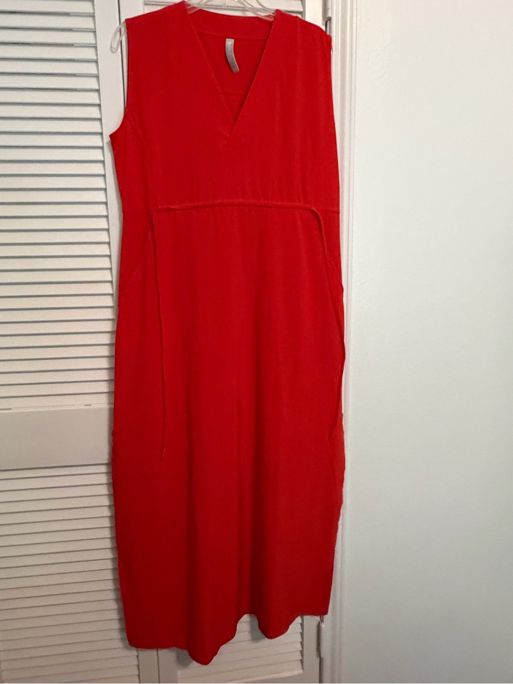Athleta Sleeveless V-Neck Red Maxi Dress Small Petite